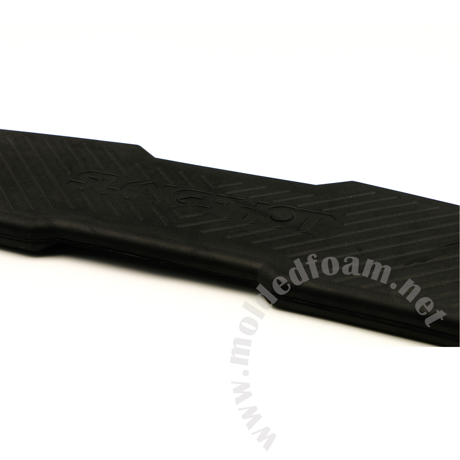 Molded expanded polystyrene foam parts for SLINGSHOT kitesurf harness spreader bar